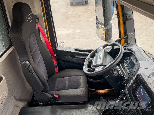 Iveco X WAY 480* KIPPER * 8x4 * TOPZUSTAND Kipper