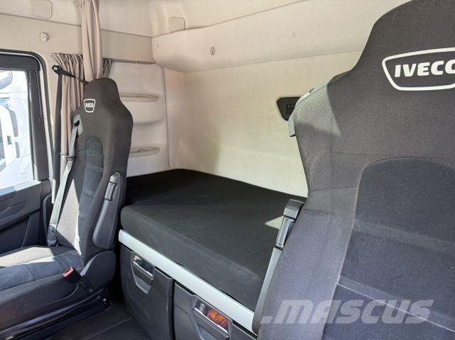 Iveco X-Way 570 6X4 Meiller Savivarčių priekabų vilkikai