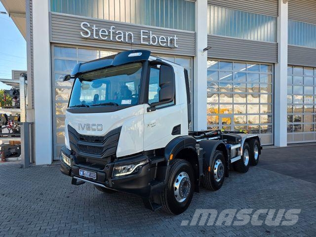 Iveco X-Way AD320X46BZ OFF 8x4 Hiab ULT26S53-W-ITF Alu アームロール