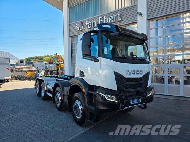 Iveco X-Way AD320X46BZ OFF 8x4 Hiab ULT26S53-W-ITF Alu アームロール