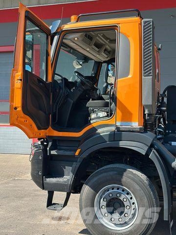 Iveco XWay 480 8x4 BL PALFINGER P24A AK / Retarder Hook lift trucks