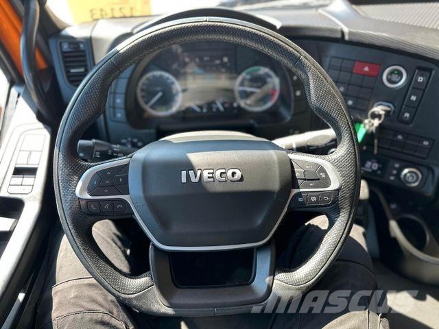Iveco XWay 480 8x4 BL PALFINGER P24A AK / Retarder Hook lift trucks