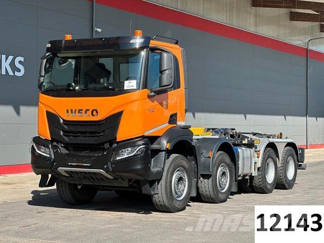 Iveco XWay 480 8x4 BL PALFINGER P24A AK / Retarder Hook lift trucks