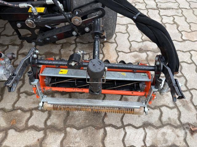 Jacobsen SLF530 3WD / 2021 BJ / 965 Stunden 骑乘式割草机