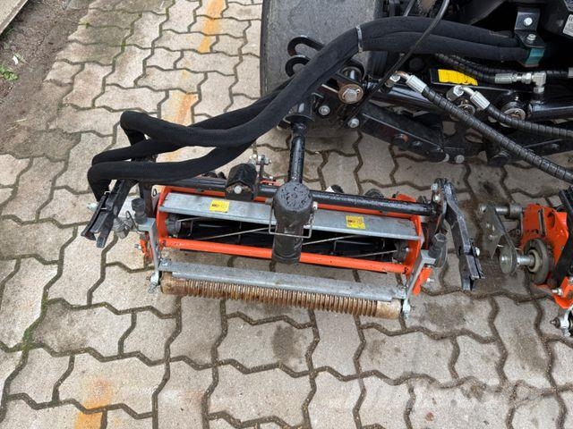 Jacobsen SLF530 3WD / 2021 BJ / 965 Stunden 骑乘式割草机