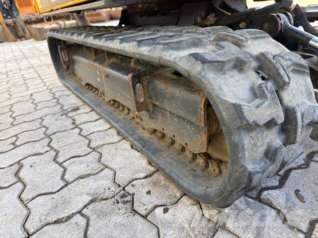 JCB 16C-1 / 799 H / 3 x Löffel / 2022 BJ Mini bagri <7t