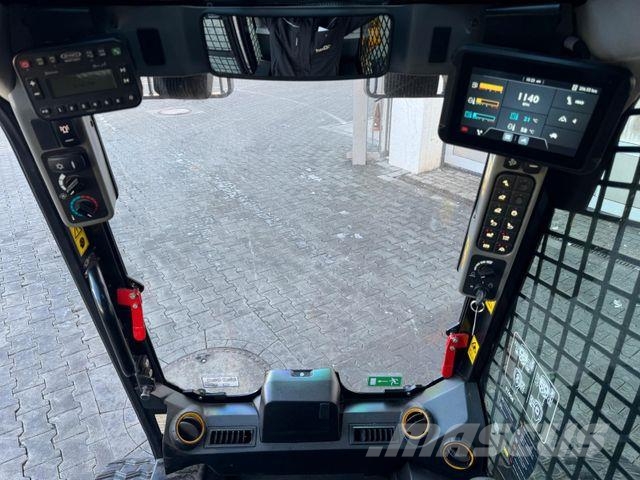 JCB 270T S5 / Deltalader / Forst-Kabinenpanzerung Rupsdozers