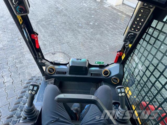 JCB 270T S5 / Deltalader / Forst-Kabinenpanzerung Rupsdozers