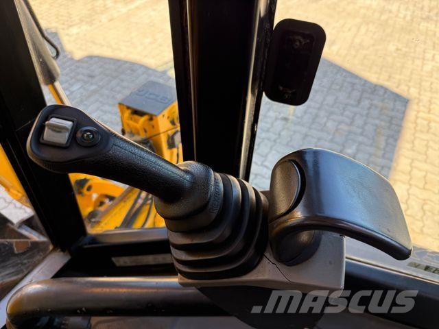 JCB 3CX Compact / 2022 BJ / Hammer + Schaufeln Radlader