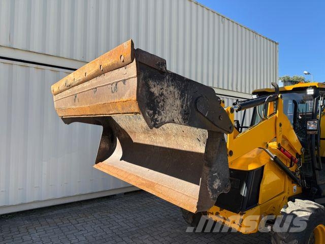 JCB 3CX Compact / 2022 BJ / Hammer + Schaufeln Radlader