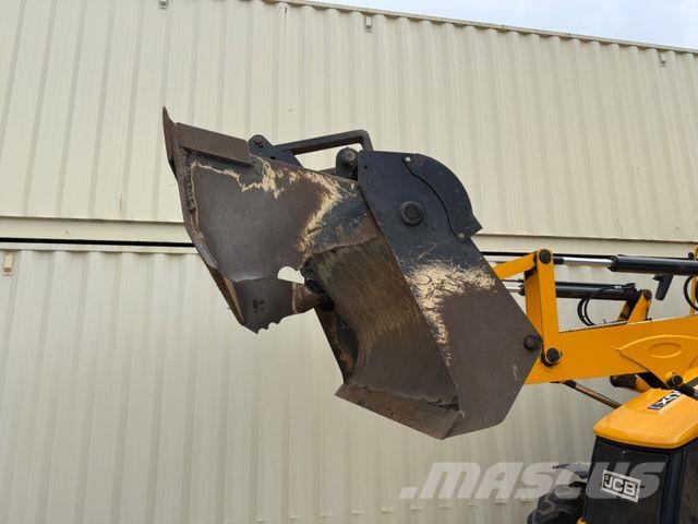 JCB 3CX Plus, 2021 BJ, 5.436 H, 81 KW/ 110 PS Buldoexcavatoare