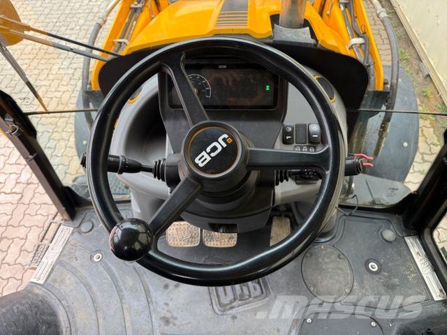 JCB 3CX Plus, 2021 BJ, 5.436 H, 81 KW/ 110 PS Buldoexcavatoare