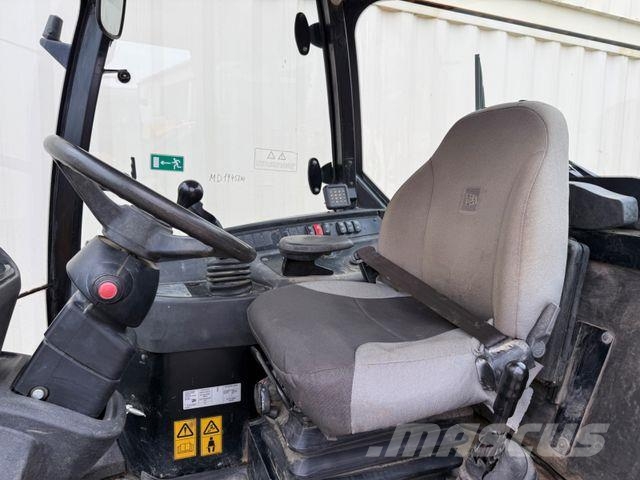 JCB 406 / 2018 BJ / 2.863 H / Klappschaufel Gumikerekes homlokrakodók