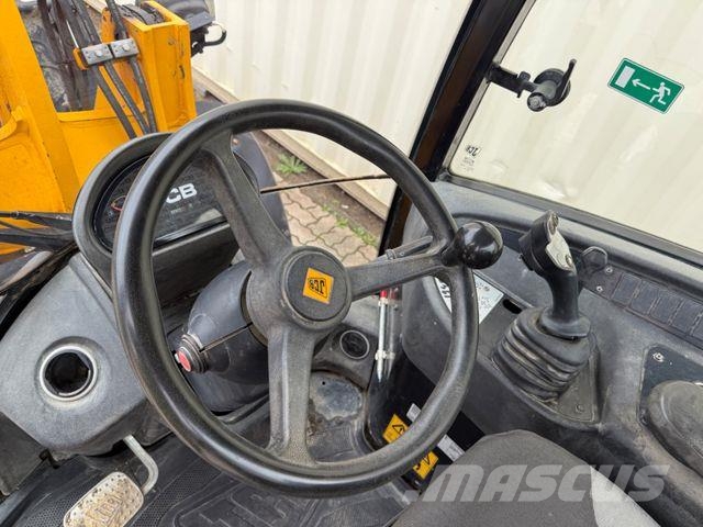 JCB 406 / 2018 BJ / 2.863 H / Klappschaufel Gumikerekes homlokrakodók