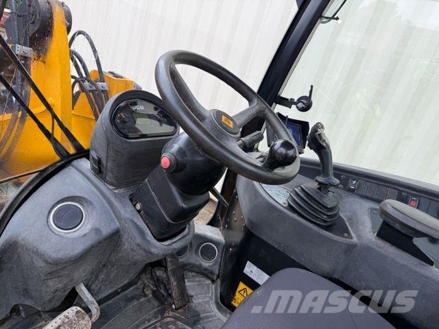 JCB 407 / 2018 BJ / 1.949 H / Klappschaufel Gumikerekes homlokrakodók