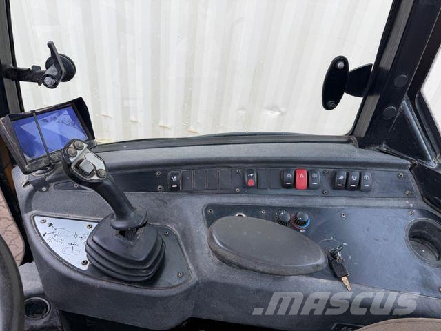 JCB 407 / 2018 BJ / 1.949 H / Klappschaufel Gumikerekes homlokrakodók