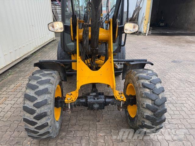 JCB 407 / 2018 BJ / 1.949 H / Klappschaufel Gumikerekes homlokrakodók