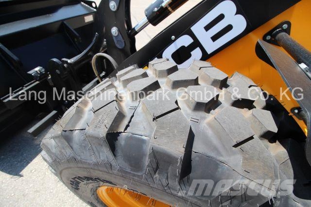 JCB 407 inkl. Schaufel &amp; Palettengabel Cargadoras sobre ruedas