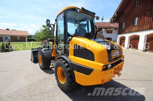 JCB 407 inkl. Schaufel &amp; Palettengabel Cargadoras sobre ruedas