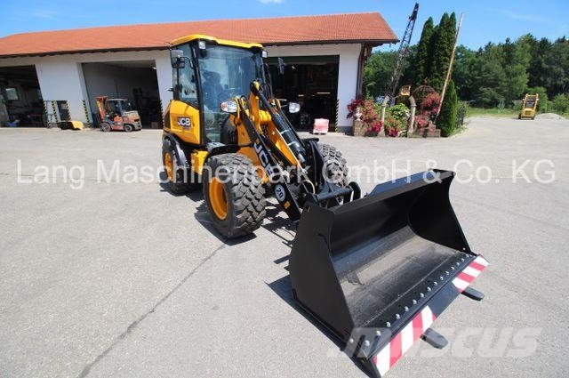 JCB 407 inkl. Schaufel &amp; Palettengabel Cargadoras sobre ruedas