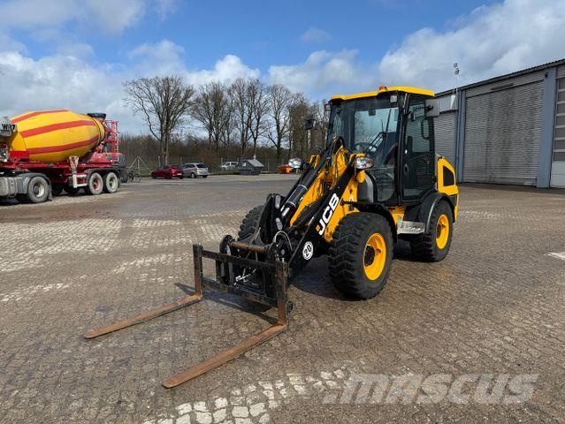 JCB 407 SV, hydr. S.W.S., Palettengabel, Neuwertig Cargadoras sobre ruedas