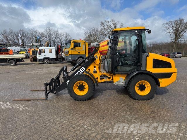 JCB 407 SV, hydr. S.W.S., Palettengabel, Neuwertig Cargadoras sobre ruedas