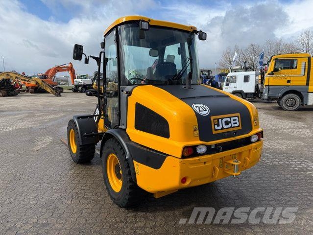 JCB 407 SV, hydr. S.W.S., Palettengabel, Neuwertig Cargadoras sobre ruedas