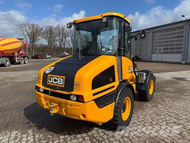 JCB 407 SV, hydr. S.W.S., Palettengabel, Neuwertig Cargadoras sobre ruedas