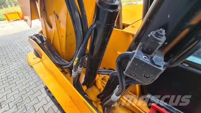 JCB 520-40 -Teleskoplader- Reifen/Felgen/Service neu Iekrāvēji uz riteņiem