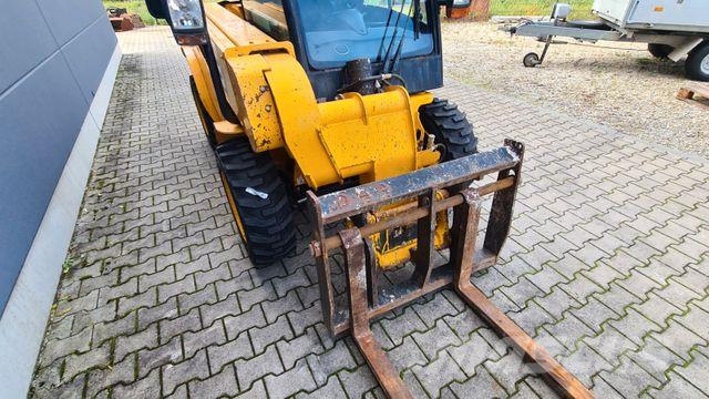 JCB 520-40 -Teleskoplader- Reifen/Felgen/Service neu Iekrāvēji uz riteņiem
