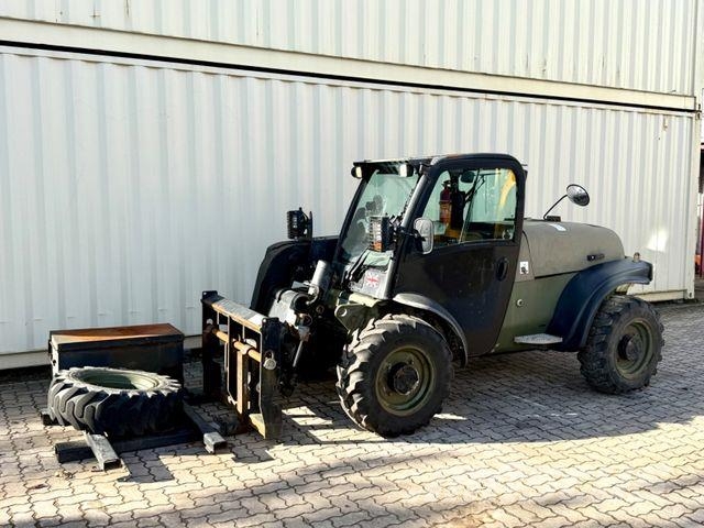JCB 524-50 / 2007 BJ / 2.408 H / Ex Armee Teleskopické manipulátory