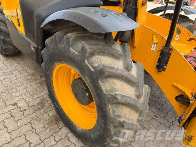 JCB 540-170 / 2017 BJ / 3.169 H / A/C Costruzioni - Altro