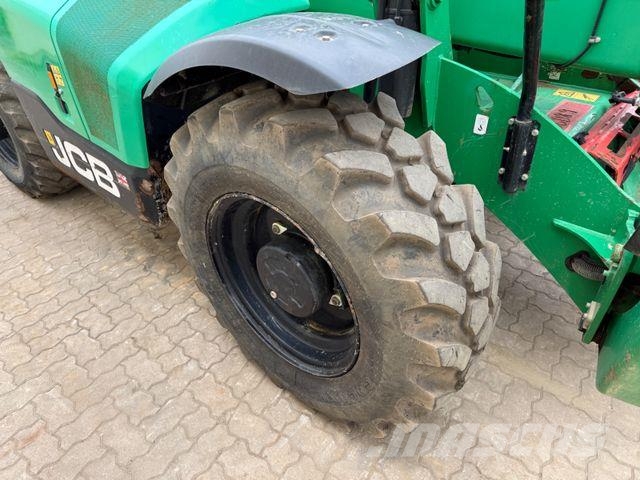 JCB 540-170 / 2021 BJ / 2.525 H معدات البناء - غير ذلك