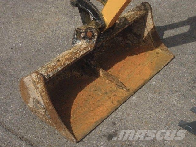 JCB 8008 * 2x Löffel * * Verstellfahrwerk * Minibagger < 7t