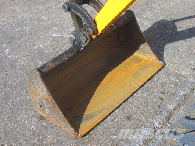 JCB 8008 CTS *2x Löffel* *Verstellfahrwerk* vgl 8010 Minibagger < 7t