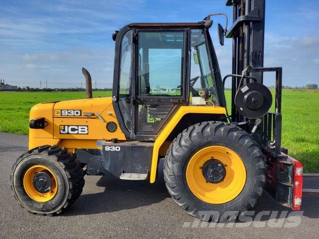 JCB 930 Terenski viličar