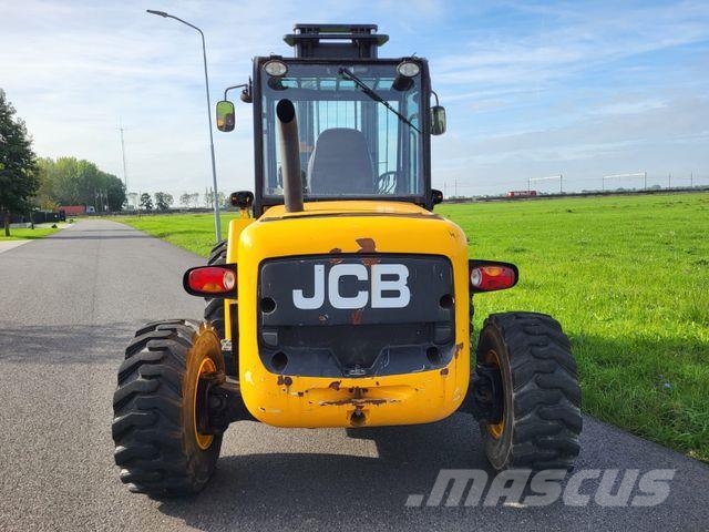 JCB 930 Terenski viličar