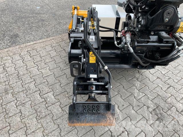 JCB Hydradig 110W / POTHOLE PRO / nur 79h! / 2025 Bagri na kolesih