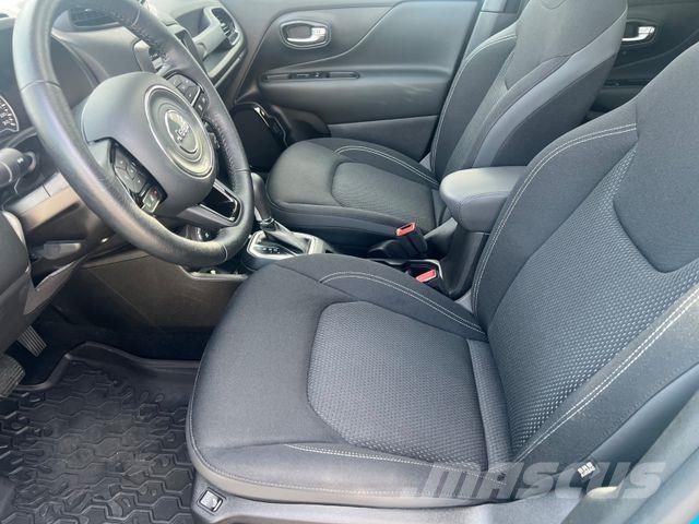 Jeep Renegade Limited 4WD mit Anhängerkupplung Kis teherszállító/Platós kocsi