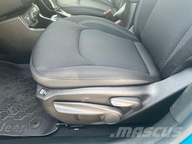 Jeep Renegade Limited 4WD mit Anhängerkupplung Kis teherszállító/Platós kocsi