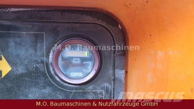 JLG M 600 JP 4x4 Allrad Alkūniniai keltuvai