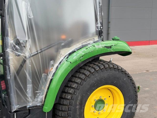 John Deere 3046 R 4x4 Hofschlepper *Verunfall* Traktorji