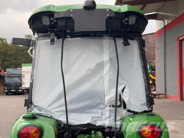 John Deere 3046 R 4x4 Hofschlepper *Verunfall* Traktorji