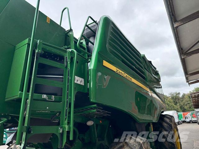 John Deere WT56/T560HM Mähdrescher *verunfallt* Зернозбиральні комбайни