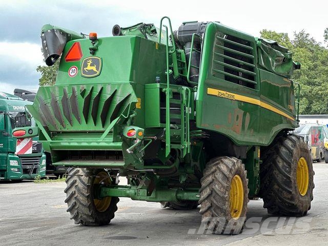 John Deere WT56/T560HM Mähdrescher *verunfallt* Зернозбиральні комбайни