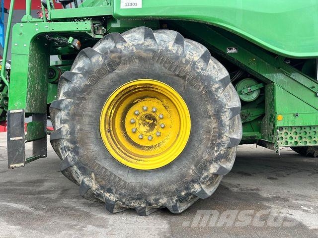 John Deere WT56/T560HM Mähdrescher *verunfallt* Зернозбиральні комбайни