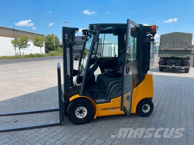 Jungheinrich DFG 316s / Triplex: 4.4m / 2.008h / Klima / SS شاحنات الديزل
