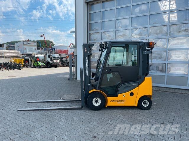 Jungheinrich DFG 316s / Triplex: 4.4m / 2.008h / Klima / SS شاحنات الديزل