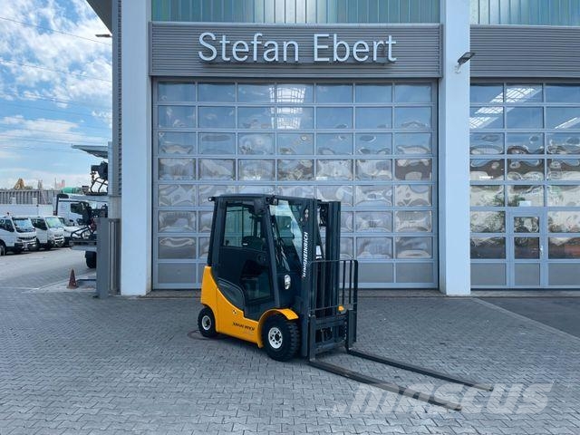 Jungheinrich DFG 316s / Triplex: 4.4m / 2.008h / Klima / SS شاحنات الديزل