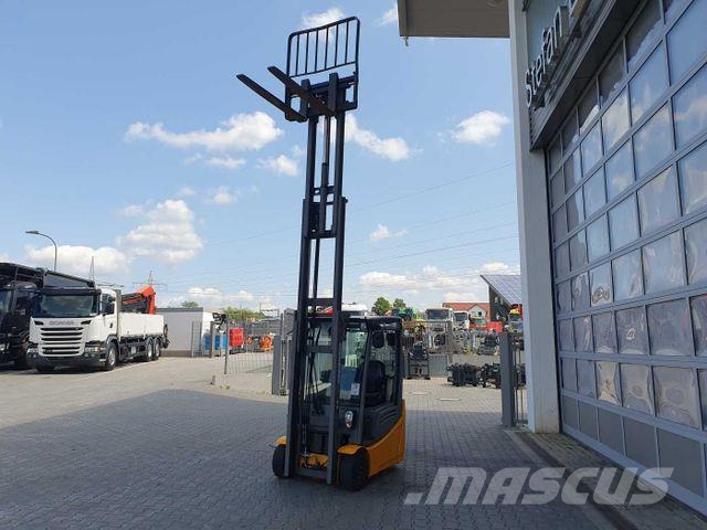 Jungheinrich EFG 215 / Triplex: 4.25m! / SS / nur 3.488h! Empilhadores eléctricos